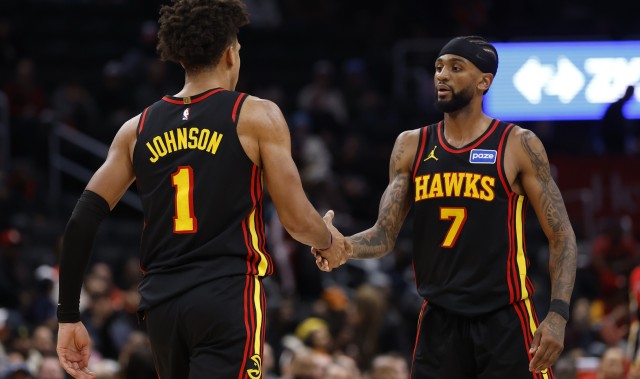 NBA彩经：灰熊轻取雄鹿 鹈鹕激战太阳 开拓者不惧快船