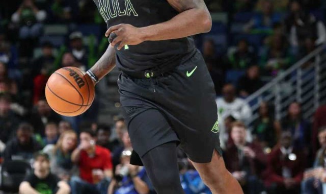 单节被轰35-15崩盘！灰熊遭西部垫底队逆转吞5连败 锡安21+7