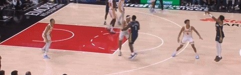 开云入口平台-垃圾时间的王！普尔接球命中超远追身三分