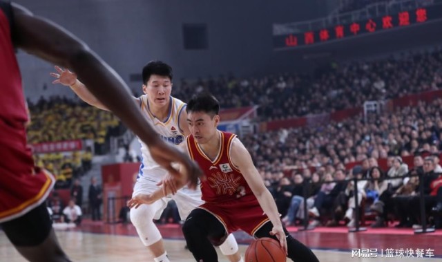 开云入口-山西三连败后再遭打击？这次被自家球迷坑惨了：吐口水或被重罚？